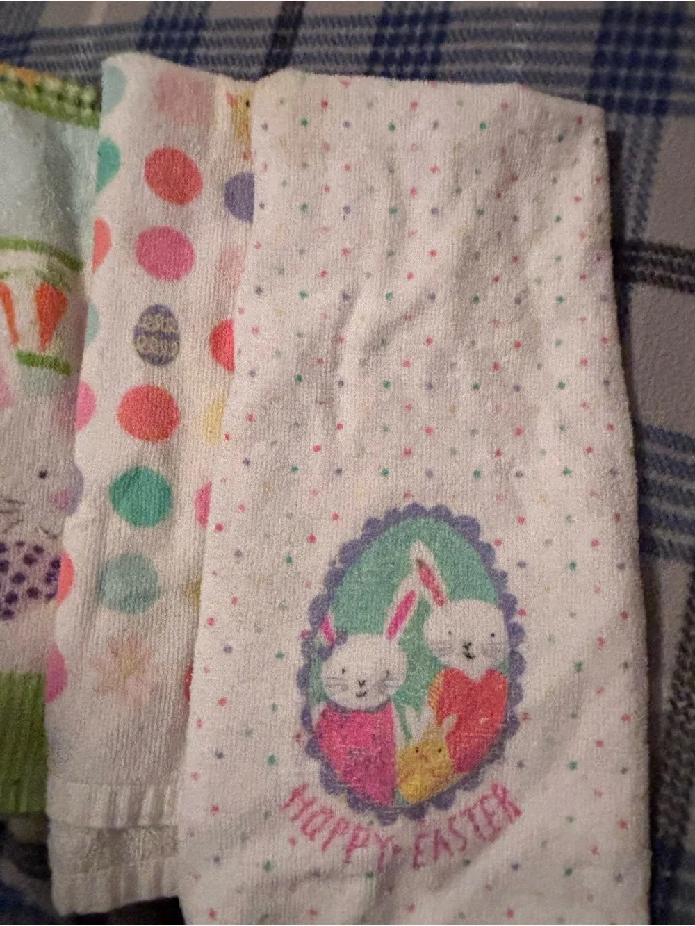 Kitchen towels with a Easter theme